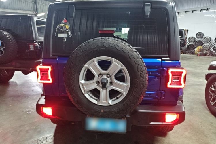 Used Jeep Wrangler 2019 2.0T Sahara Four-Door Version China VI Emission Standard Rear