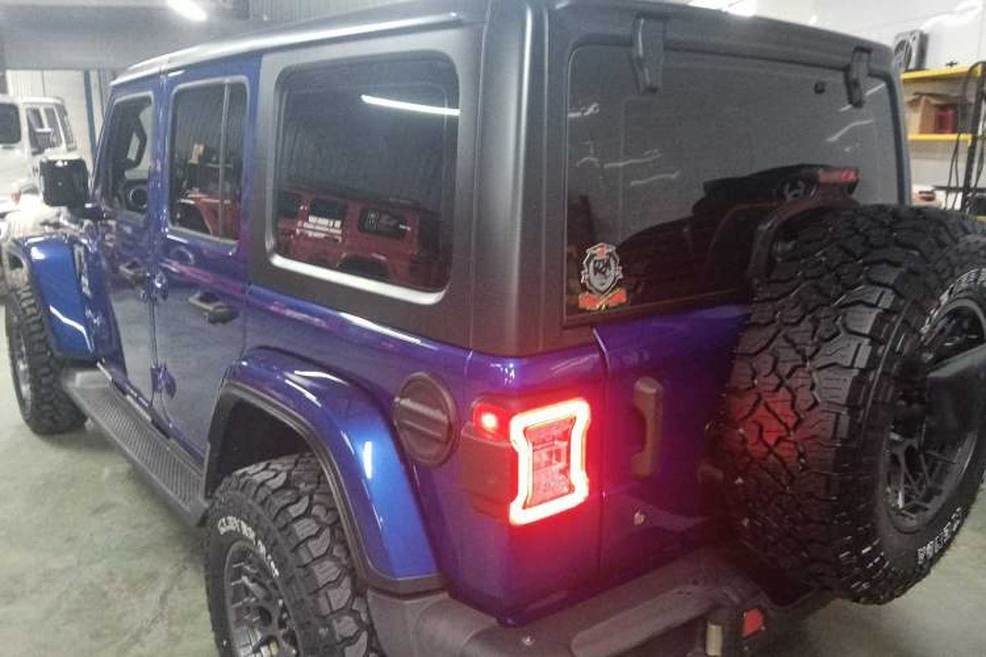 Used Jeep Wrangler 2019 2.0T Sahara Four-Door Version China VI Emission Standard Rear Left 45 Deg