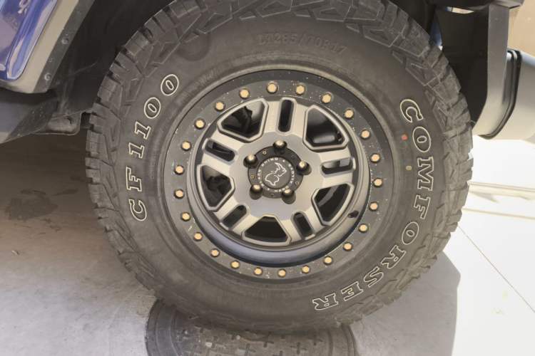Used Jeep Wrangler 2019 2.0T Sahara Four-Door Version China VI Emission Standard Right Front Wheel Hub