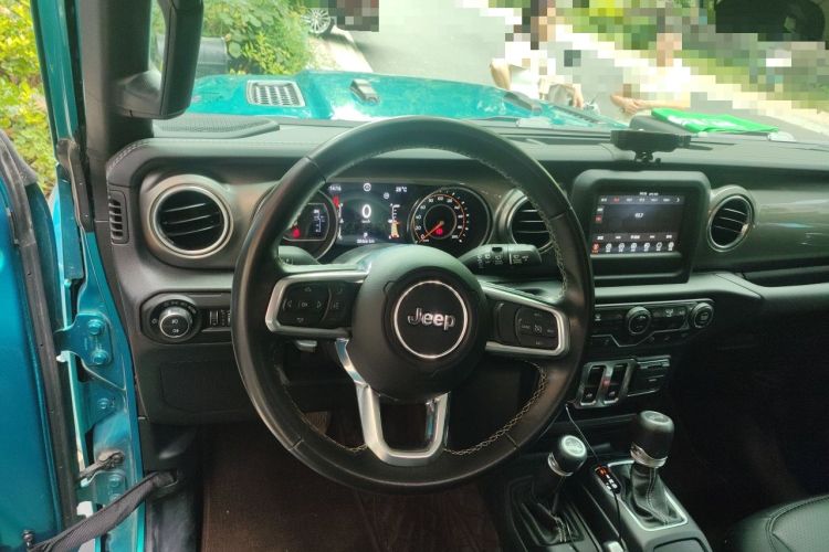 Used Jeep Wrangler 2019 2.0T Sahara Two-Door Version China V Emission Standard Steering Wheel
