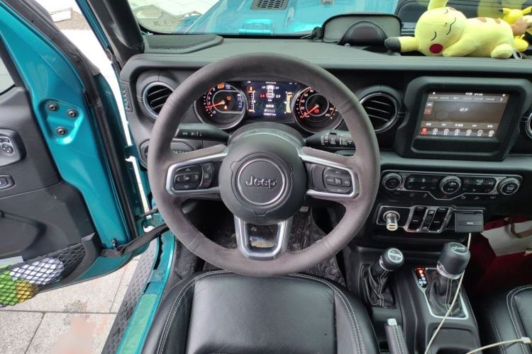 Used Jeep Wrangler 2019 2.0T Sahara 4-Door Version China V Standard Steering Wheel