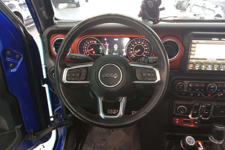 Used Jeep Wrangler 2019 2.0T Rubicon Four-Door Version China VI Emission Standard Steering Wheel