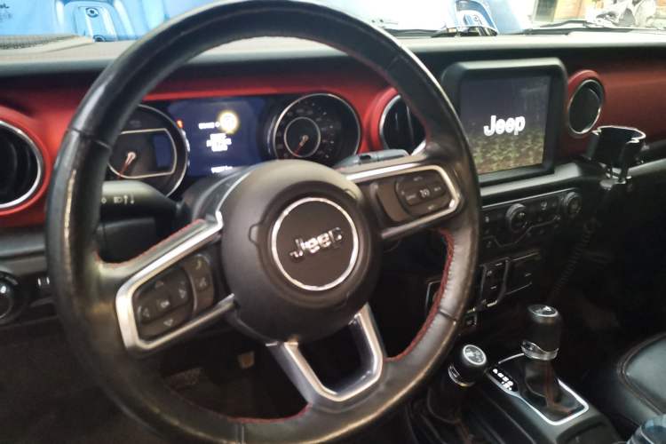 Used Jeep Wrangler 2019 2.0T Rubicon Four-Door Version China VI Emission Standard Steering Wheel