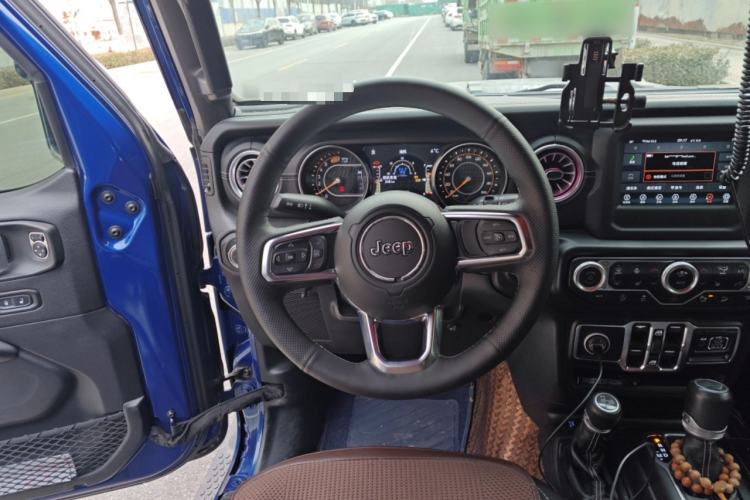 Used Jeep Wrangler 2019 2.0T Sahara 4-Door Version China V Standard Steering Wheel