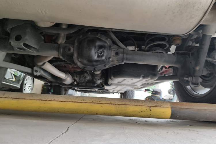 Used Jeep Wrangler 2019 2.0T Sahara Four-Door Version China VI Emission Standard Chassis Rear