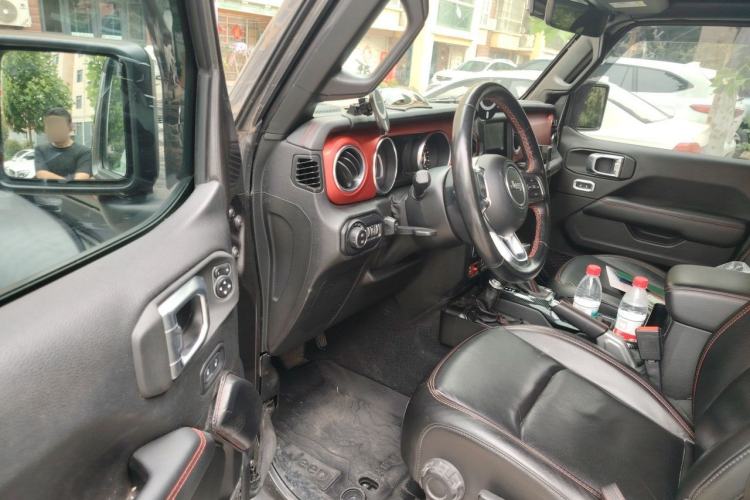 Used Jeep Wrangler 2019 2.0T Rubicon Four-Door Version China VI Emission Standard Driver Seat