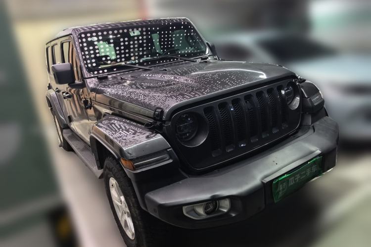 Used Jeep Wrangler 2019 2.0T Sahara Four-Door Version China VI Emission Standard Front Right 45 Deg