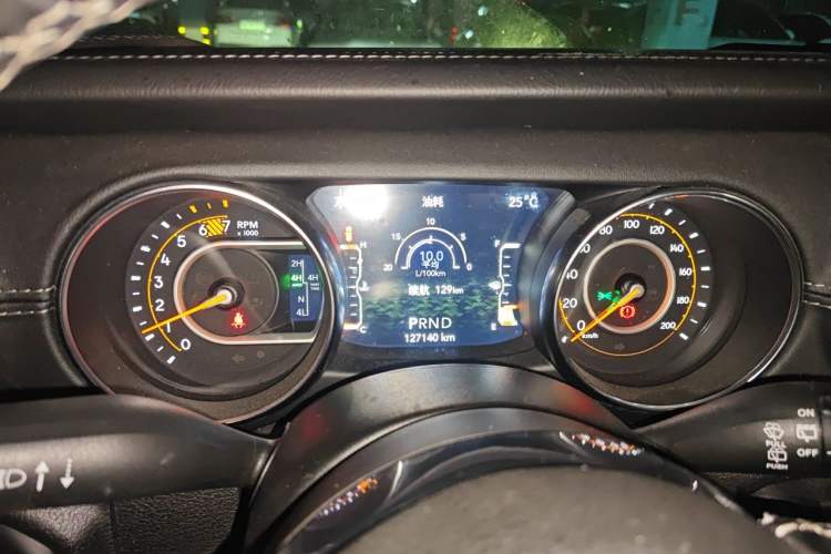 Used Jeep Wrangler 2019 2.0T Sahara Four-Door Version China VI Emission Standard Instrument Cluster