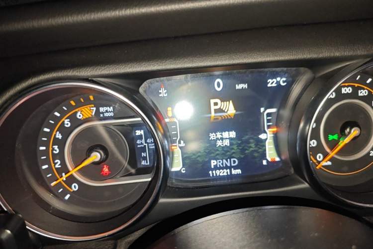 Used Jeep Wrangler 2019 2.0T Sahara 4-Door Version China V Standard Instrument Cluster