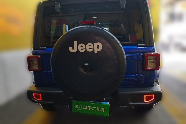 Used Jeep Wrangler 2019 2.0T Sahara Four-Door Version China VI Emission Standard Rear