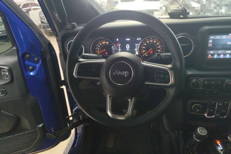 Used Jeep Wrangler 2019 2.0T Sahara 4-Door Version China V Standard Steering Wheel