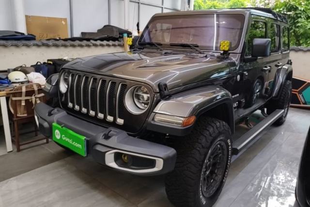 Used Jeep Wrangler 2019 2.0T automatic four-door hardtop parallel imported vehicle