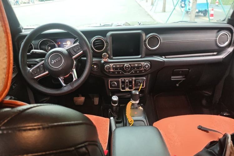 Used Jeep Wrangler  Center Console