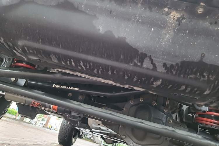 Used Jeep Wrangler 2019 2.0T Sahara Four-Door Version China VI Emission Standard Chassis Front