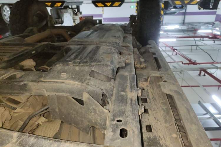 Used Jeep Wrangler 2019 2.0T Rubicon Four-Door Version China VI Emission Standard Chassis Front Right