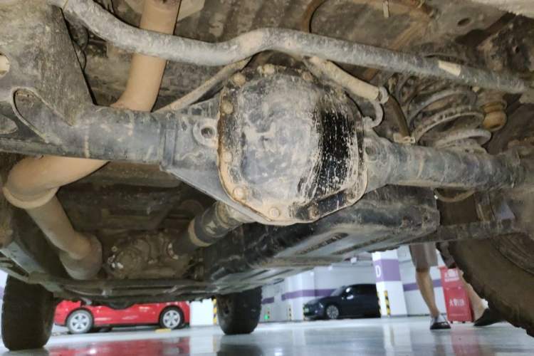 Used Jeep Wrangler 2019 2.0T Rubicon Four-Door Version China VI Emission Standard Chassis Rear