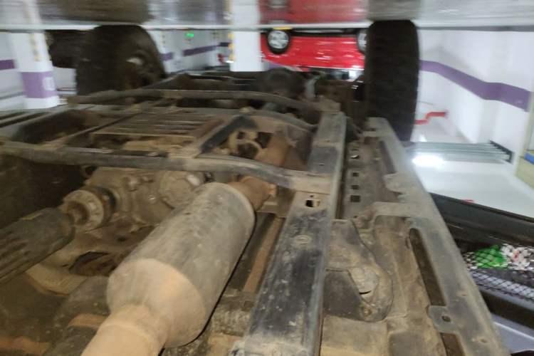 Used Jeep Wrangler 2019 2.0T Rubicon Four-Door Version China VI Emission Standard Chassis Rear Left