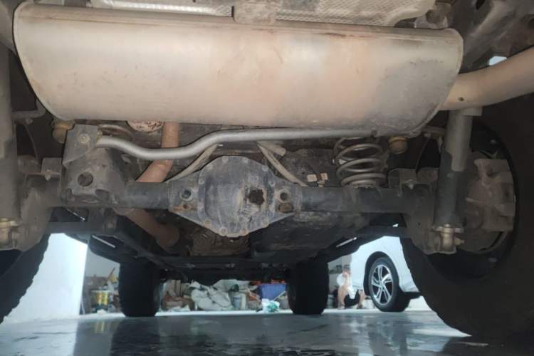 Used Jeep Wrangler 2019 2.0T Sahara Four-Door Version China VI Emission Standard Chassis Rear
