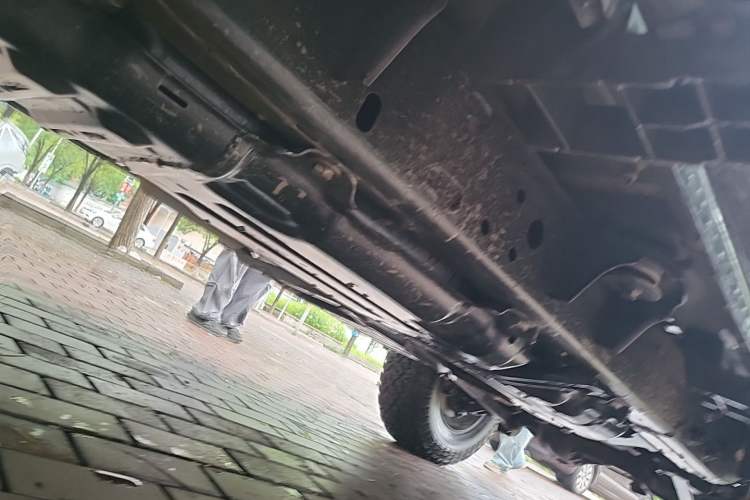 Used Jeep Wrangler 2019 2.0T Sahara Four-Door Version China VI Emission Standard Chassis Rear Right