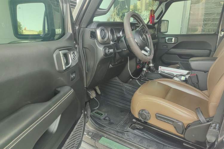 Used Jeep Wrangler 2019 2.0T Rubicon Four-Door Version China V Emission Standard Driver Seat