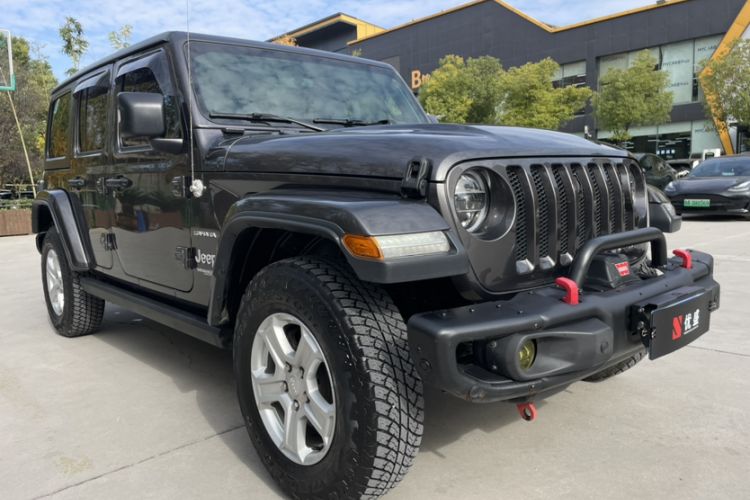 Used Jeep Wrangler 2019 2.0T Sahara Four-Door Version China VI Emission Standard Exterior 1