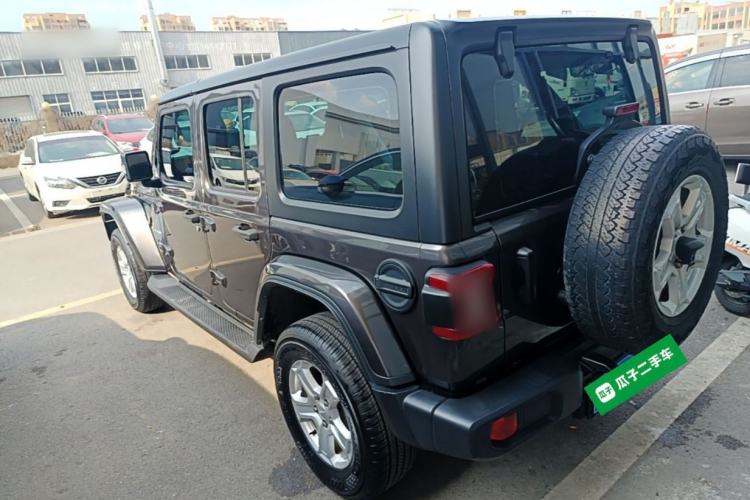 Used Jeep Wrangler 2019 2.0T Sahara Four-Door Version China VI Emission Standard Exterior 2