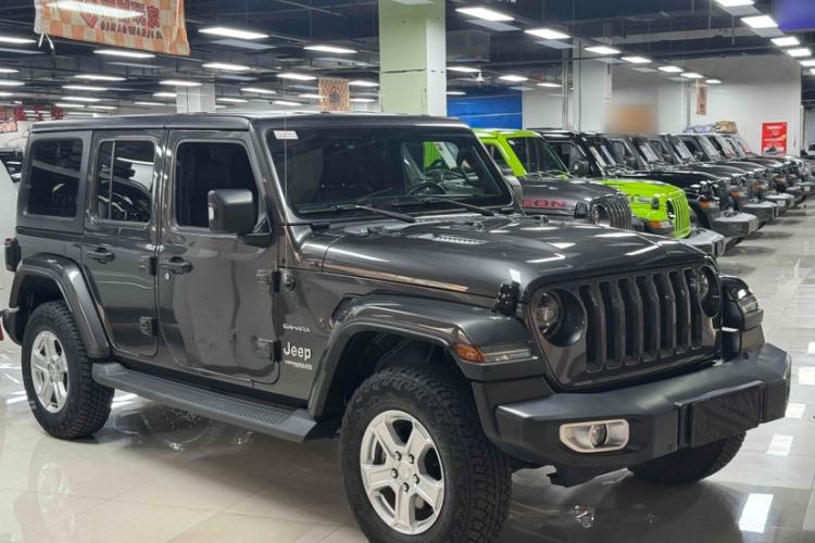 Used Jeep Wrangler 2019 2.0T Sahara Four-Door Version China VI Emission Standard Exterior 3
