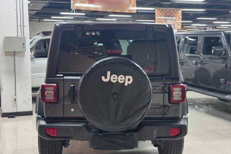 Used Jeep Wrangler 2019 2.0T Sahara Four-Door Version China VI Emission Standard Exterior 5