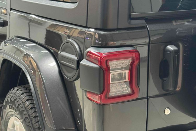 Used Jeep Wrangler 2019 2.0T Sahara Four-Door Version China VI Emission Standard Exterior 9