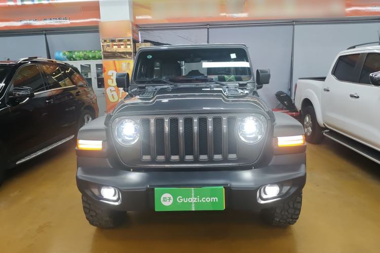 Used Jeep Wrangler 2019 2.0T Rubicon Four-Door Version China VI Emission Standard Front