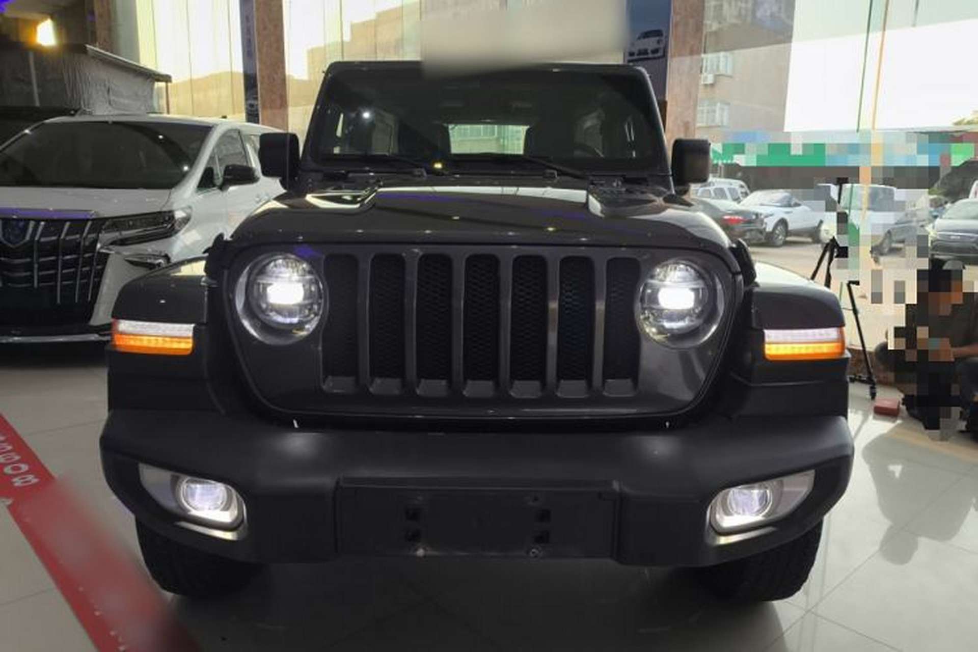 Used Jeep Wrangler 2019 2.0T Sahara Four-Door Version China VI Emission Standard Front