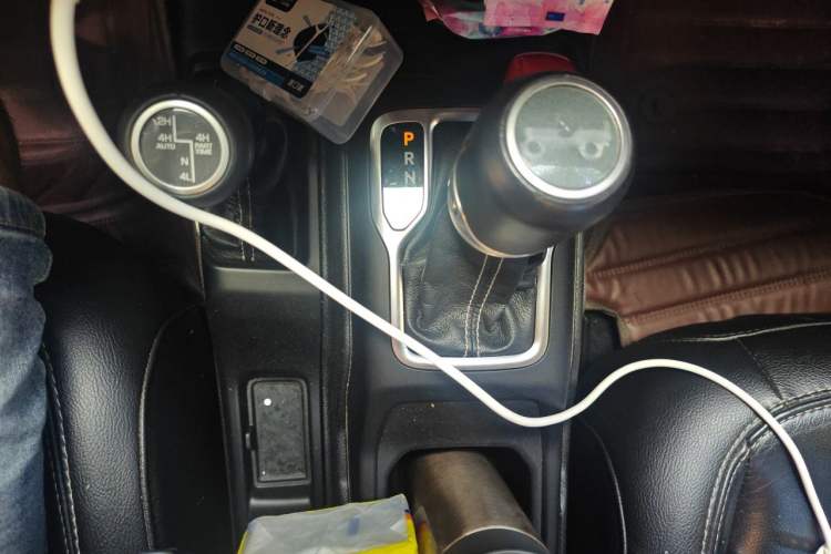 Used Jeep Wrangler 2019 2.0T Sahara 4-Door Version China V Standard Gear Lever