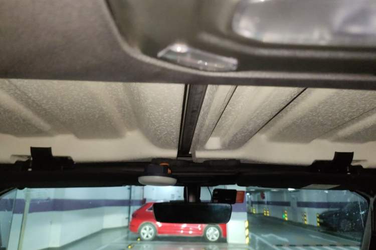 Used Jeep Wrangler 2019 2.0T Rubicon Four-Door Version China VI Emission Standard Headliner