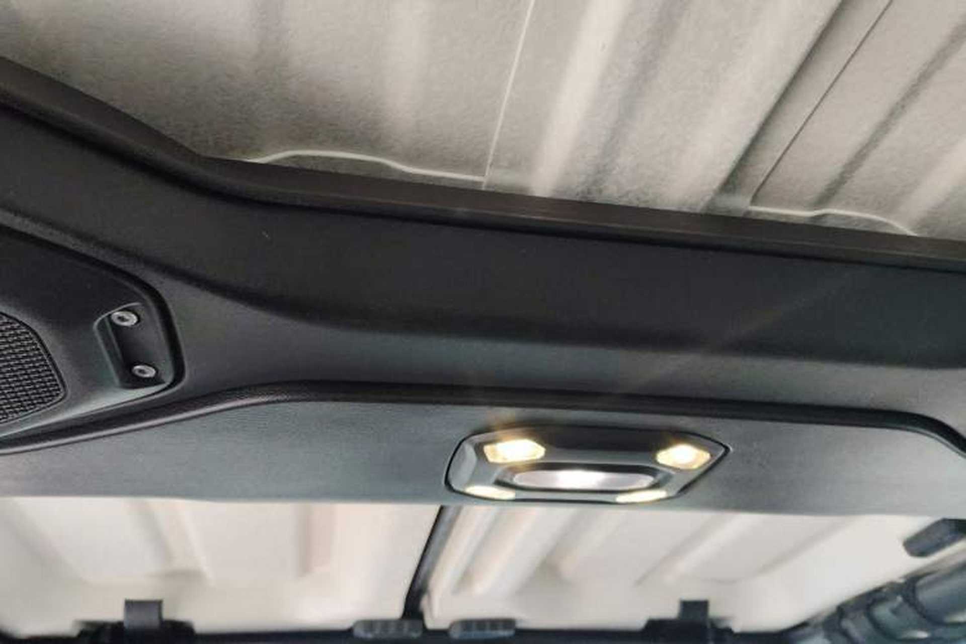 Used Jeep Wrangler 2019 2.0T Sahara Four-Door Version China VI Emission Standard Headliner