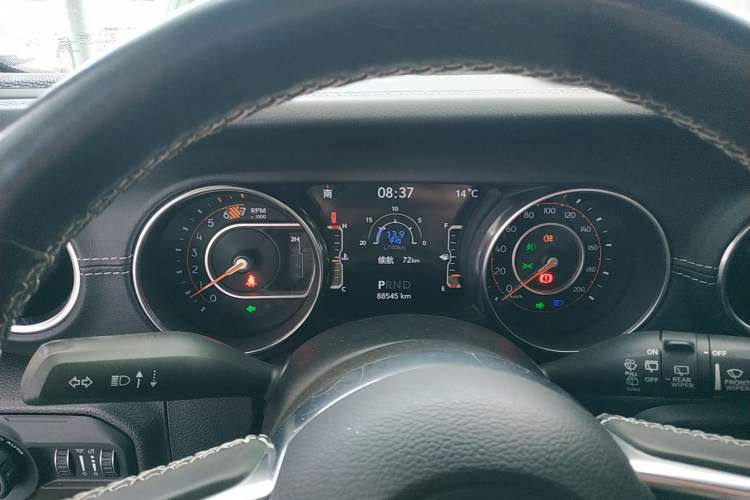 Used Jeep Wrangler 2019 2.0T Sahara Four-Door Version China VI Emission Standard Instrument Cluster