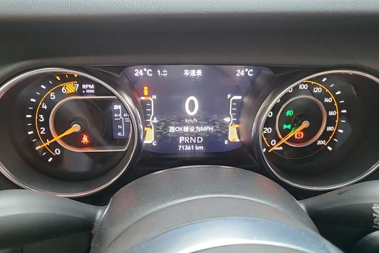 Used Jeep Wrangler 2019 2.0T Sahara Four-Door Version China VI Emission Standard Instrument Cluster
