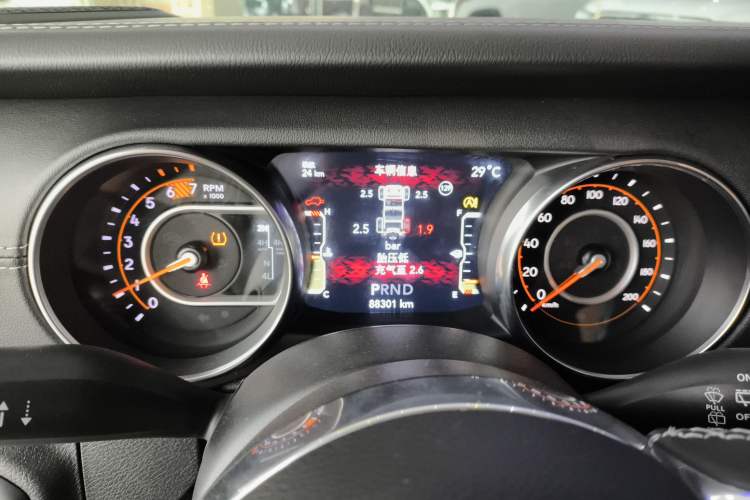 Used Jeep Wrangler 2019 2.0T Sahara Four-Door Version China VI Emission Standard Instrument Cluster