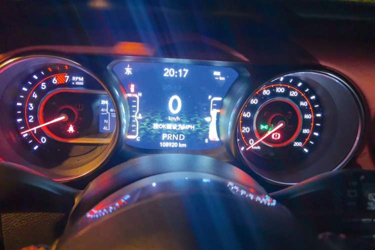 Used Jeep Wrangler 2019 2.0T Rubicon Four-Door Version China VI Emission Standard Instrument Cluster