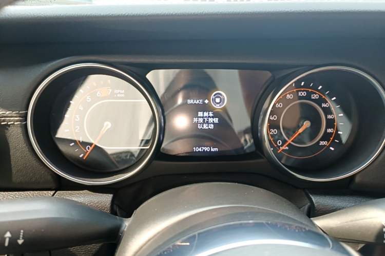Used Jeep Wrangler 2019 2.0T Sahara Four-Door Version China VI Emission Standard Instrument Cluster