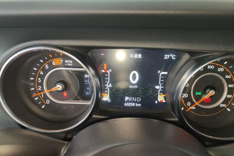 Used Jeep Wrangler 2019 2.0T Sahara Four-Door Version China VI Emission Standard Instrument Cluster