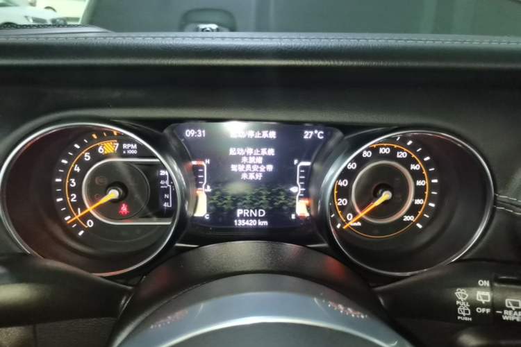 Used Jeep Wrangler 2019 2.0T Sahara 4-Door Version China V Standard Instrument Cluster