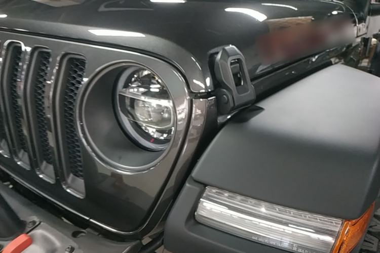 Used Jeep Wrangler 2019 2.0T Rubicon Four-Door Version China VI Emission Standard Left Front Headlight