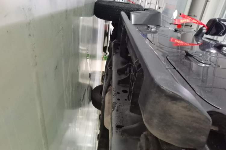 Used Jeep Wrangler 2019 2.0T Sahara 4-Door Version China V Standard Left Side Sill