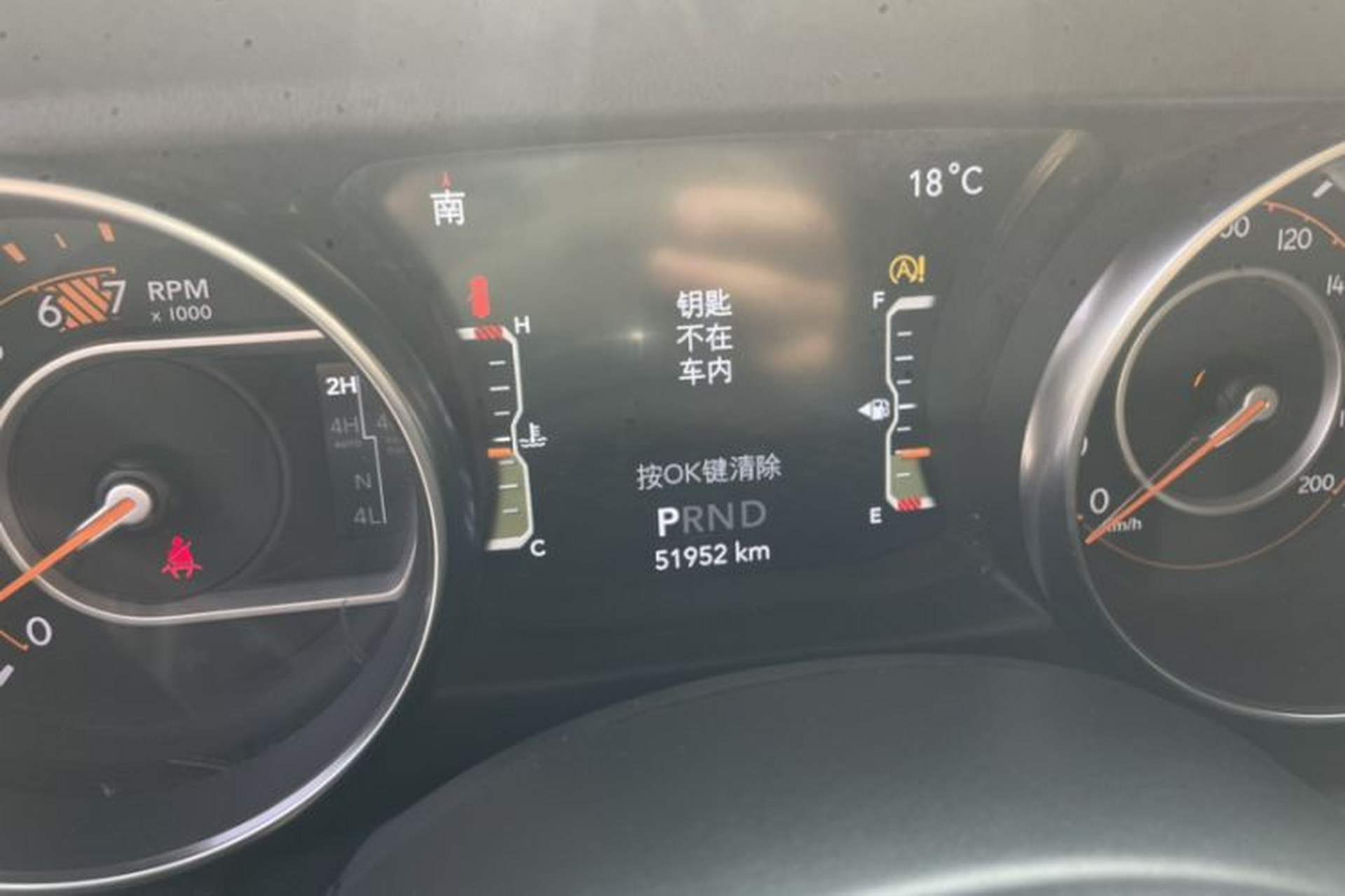 Used Jeep Wrangler 2019 2.0T Sahara Four-Door Version China VI Emission Standard Odometer Close Up