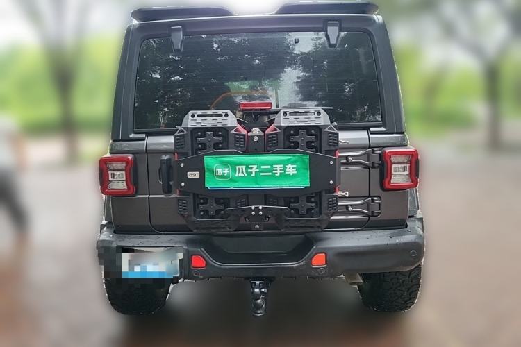 Used Jeep Wrangler 2019 2.0T Sahara Four-Door Version China VI Emission Standard Rear