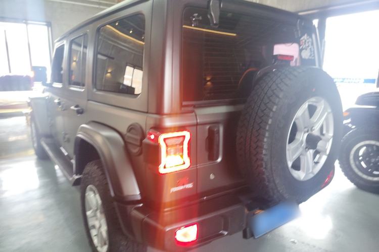Used Jeep Wrangler 2019 2.0T Sahara Four-Door Version China VI Emission Standard Rear Left 45 Deg