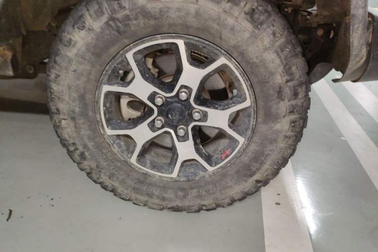 Used Jeep Wrangler 2019 2.0T Rubicon Four-Door Version China VI Emission Standard Right Front Wheel Hub