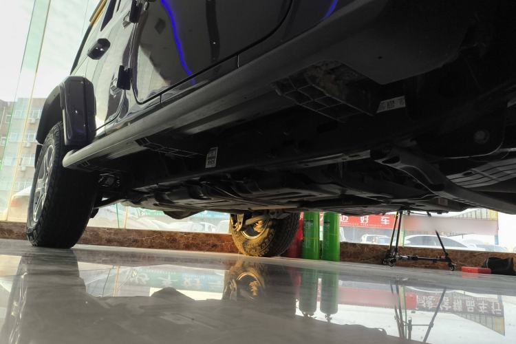 Used Jeep Wrangler 2019 2.0T Sahara Four-Door Version China VI Emission Standard Right Side Sill