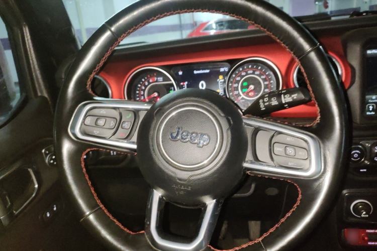 Used Jeep Wrangler 2019 2.0T Rubicon Four-Door Version China VI Emission Standard Steering Wheel