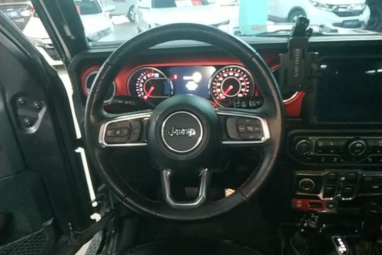 Used Jeep Wrangler 2019 2.0T Rubicon Four-Door Version China VI Emission Standard Steering Wheel